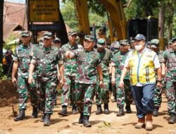 Tinjau Pusat Gempa, Kasad Yakinkan Keamanan Jalur Yang Akan Dilalui Presiden