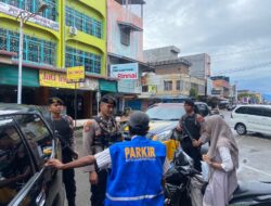 Patroli Rutin, Tim URC Polres Lhokseumawe Sambang Pedagang dan Juru Parkir