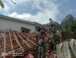 Prajurit Kodim 0621/Kab Bogor Melaksanakan Pembenahan Rumah Warga Pasca Gempa Cianjur