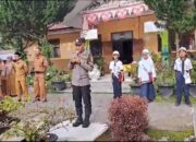 Berikan Edukasi Saat Menjadi Pembina Upacara Bendera Di SMP Negeri 2 Wih Pesam