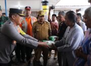 Kapolda Sumut Salurkan Bantuan dan Pastikan Pencarian Korban Longsor di Humbahas